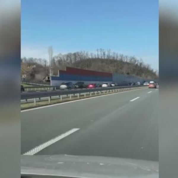 Haos na Milošu Velikom: Bahati vozači napravili kolaps - nisu mogli da čekaju, pa jezvim potezom rizikovali živote!