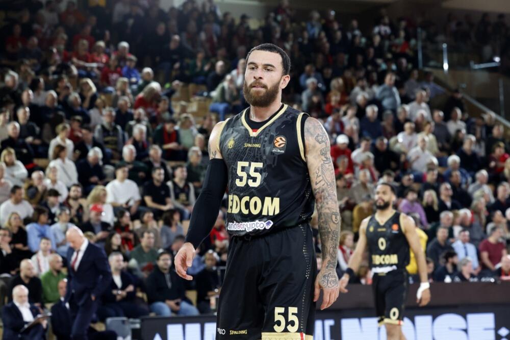 Majk Džejms napao saigrača, a sada se oglasio!