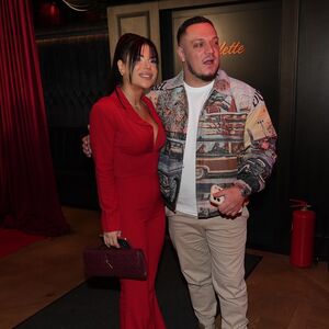 TINA POSLE ŠUŠKANJA O VEZI SA GASTOZOM KRENULA SALJE! Raspametila sve u kafani, KAKVA ŽENA!