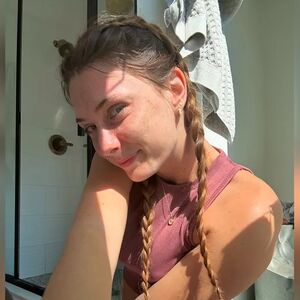 Flora zarađuje više nego sa 18+ sadržajem na ovaj čudan način: Ovo radi muškarcima za pare, oni samo upijaju! FOTO