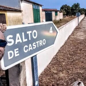 Biznismen kupio CELO SELO PO CENI JEDNOG STANA! Ima samo jedan cilj, evo šta je zamislio! (FOTO)