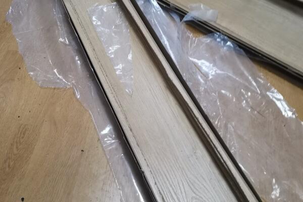 ŠOK NA GRANICI TOKOM PRAZNIKA! Carinici otvorili KOMBI pa ostali VAN SEBE kad su videli šta se krije u LAMINATU