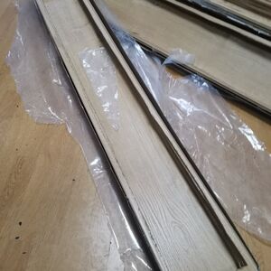 ŠOK NA GRANICI TOKOM PRAZNIKA! Carinici otvorili KOMBI pa ostali VAN SEBE kad su videli šta se krije u LAMINATU