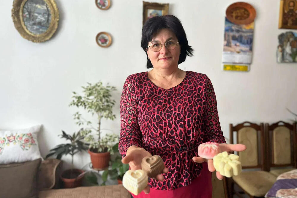 Nevenka pravi ovaj domaći proizvod i žene ga redovno kupuju: Na selu spojila tradiciju i znanje (FOTO)