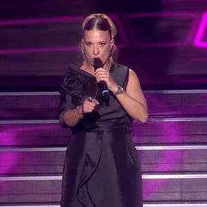 "UĐI SLOBODNO": Pevačica otvorila KONKURS, pa razglasila na sva usta - NE BIRA DA LI JE MUŠKO ILI ŽENSKO