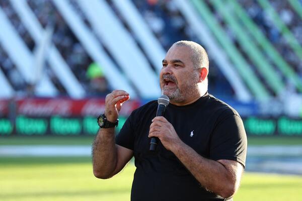 Čilavert bljuje vatru: Mbape priča o vrednostima, a živi sa transvestitom!