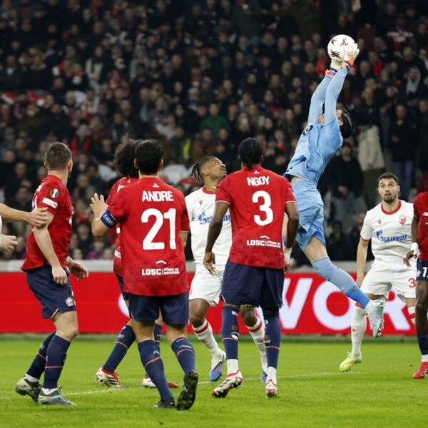 Učena utišao Lil u nadoknadi!