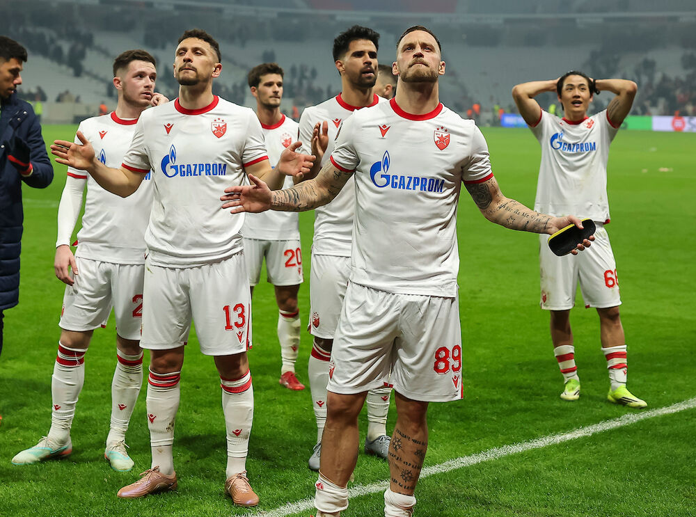Marko Arnautović slavi u Lilu sa saigračima pred navijačima