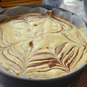 Starinski kolač od kog kreće voda na usta: Sastojke imate kod kuće, sprema se očas posla (RECEPT)