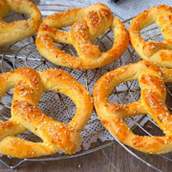 OD JEDNOG TESTA LEK I RADOST: Bakin integralni hleb za zdravlje i domaće perice za decu