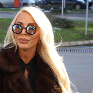 VODITELJKA PINKA ŽIVI KO PRAVA KRALJICA: Evo gde se baškari fatalna plavuša, ovakvu lepotu malo ko može da priušti