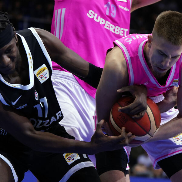 Sudije napustile parket! Prekinuta utakmica Partizana i Mege!