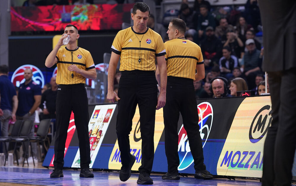 Sudijska trojka na polufinalnoj utakmici Kupa Radivoja Koraća između Partizana i Mege