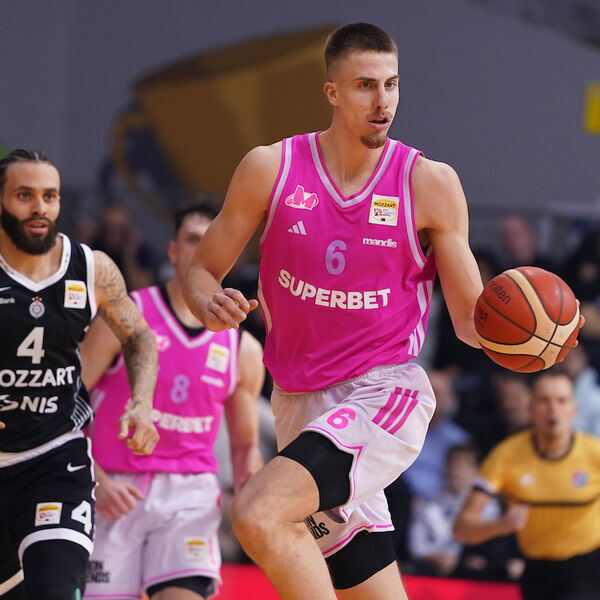 Prekid od skoro sat vremena ostao u senci časa košarke Meginih klinaca protiv Partizana za finale (Foto)