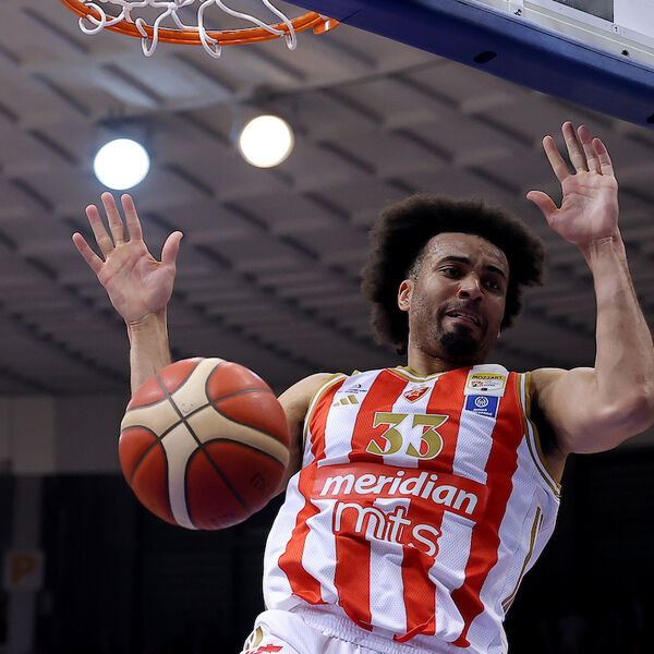 MVP potez Džordana Nvore! Ljubimac navijača poklonio medalju i poslao moćnu poruku (Foto)