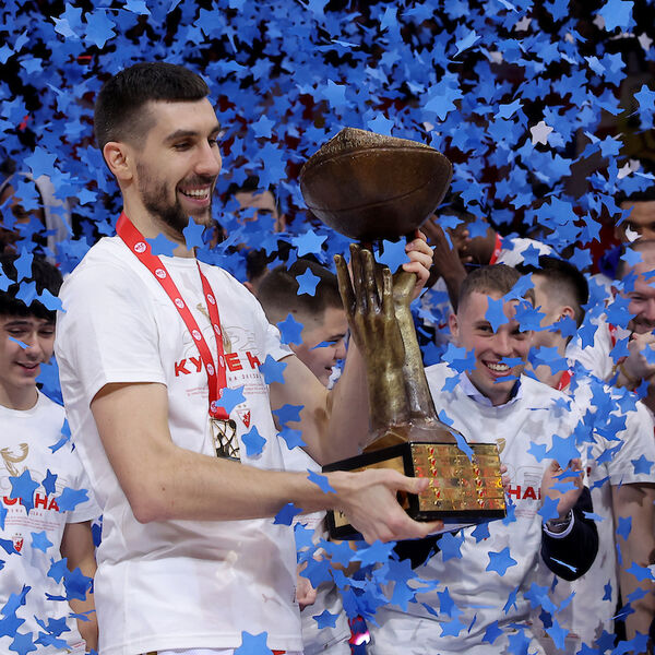 "Ovo je posebno, prvi trofej kao kapiten..." (Video/Foto)