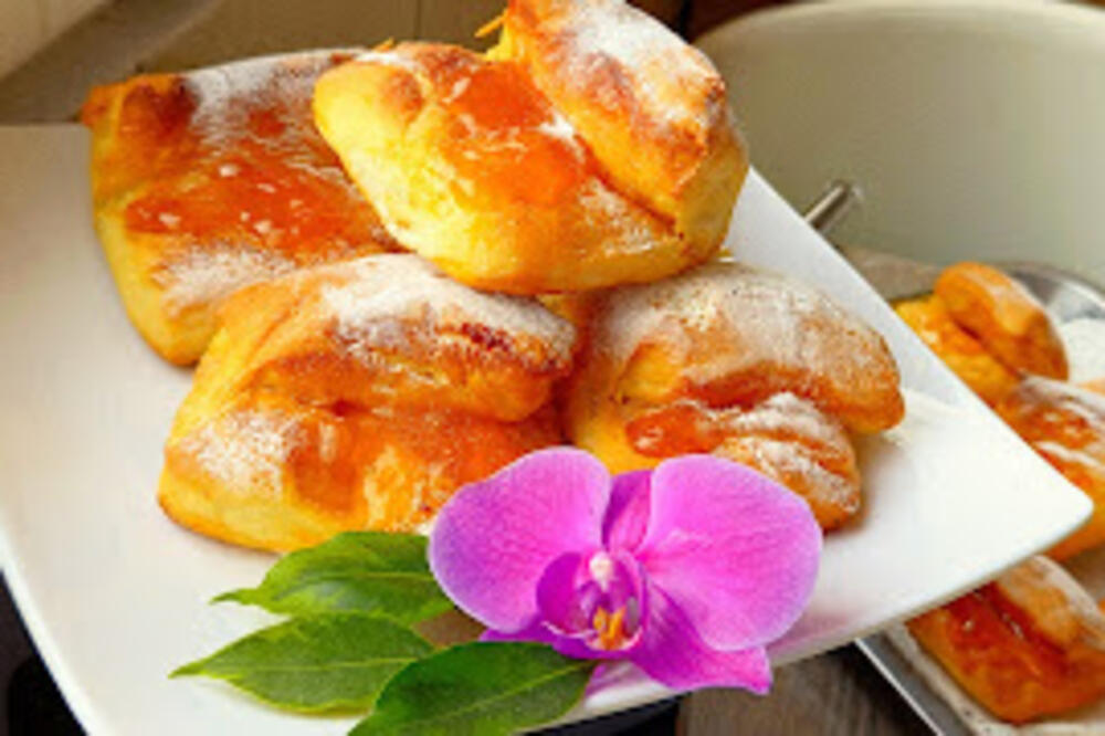 Spolja hrskavi, a iznutra mekani kao duša: Najlepši starinski kolač koji vraća u detinjstvo (RECEPT)