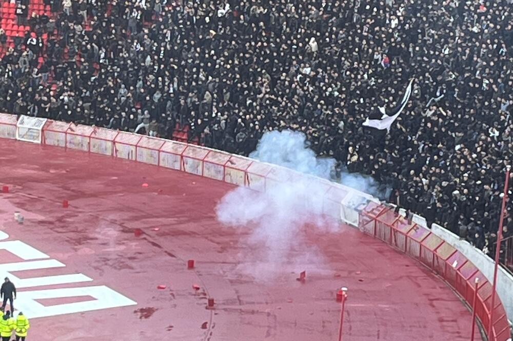 Atmosfera na Marakani: Topovski udari i lomljenje stolica