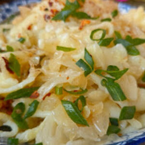 KUPUS SA FLEKICAMA: Starinski recept koji miriše na detinjstvo i topli dom, pravi domaćinski ručak za vašu porodicu