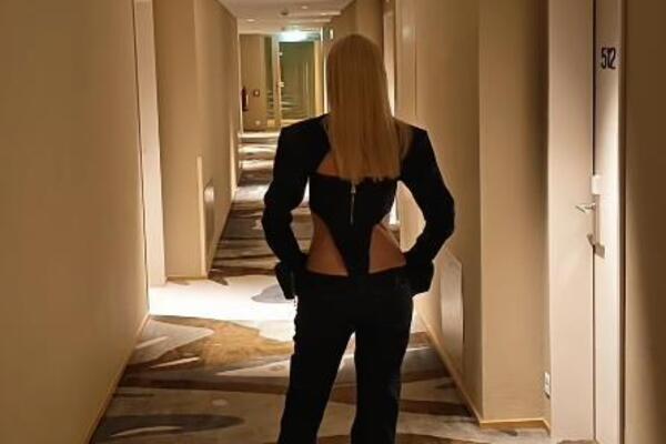 SLIKA NATAŠE BEKVALAC BEZ GAĆA SRUŠILA SRBIJU! Na donjem delu IZVIRILO čak i OVO - bez pardona