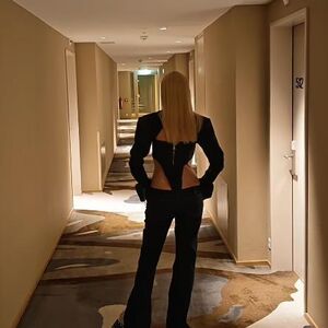 SLIKA NATAŠE BEKVALAC BEZ GAĆA SRUŠILA SRBIJU! Na donjem delu IZVIRILO čak i OVO - bez pardona