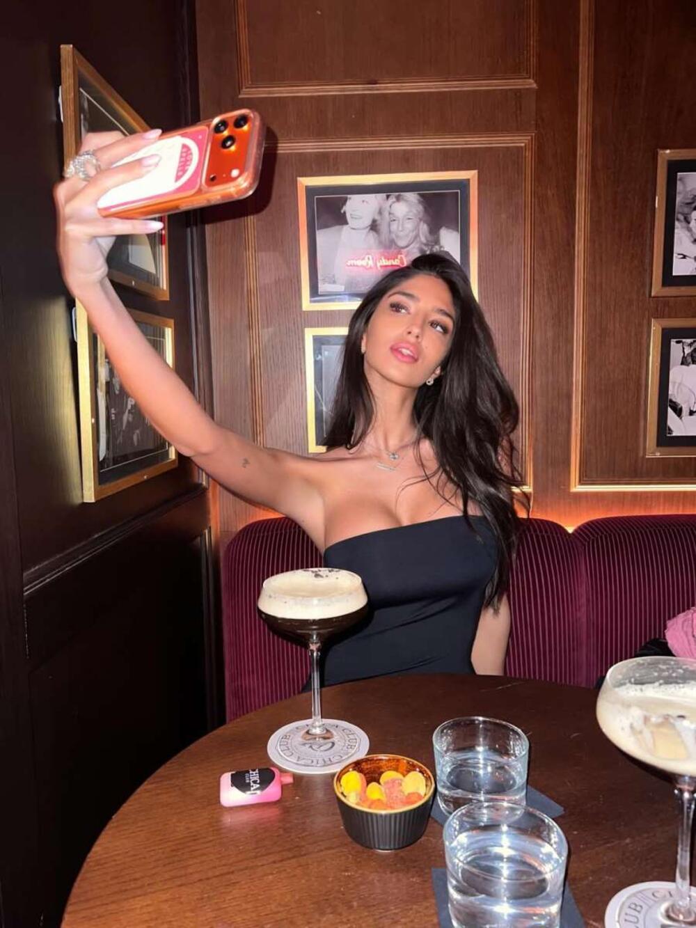 SRBI IZNEVEROVALI ZBOG ONOG ŠTO JE MELINI ĆERKA KUPILA ZA REPRIZU PRVE BRAČNE NOĆI! Ovo je KORISTILA sa milionerom