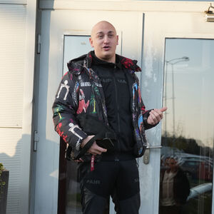 PODNETA KRIVIČNA PRIJAVA PROTIV ČOVEKA KOJI JE DONEO JAGNJE NA NASTUP DESINGERICE