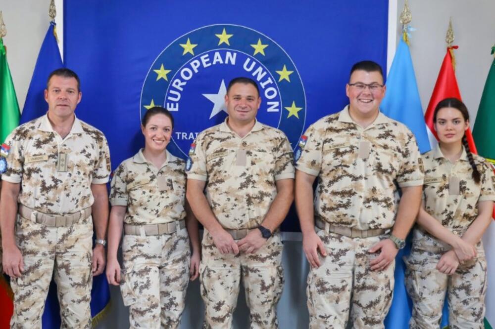 Heroji u belom pod zastavom Srbije! Novi medicinski tim NAŠE VOJSKE krenuo u važnu misiju