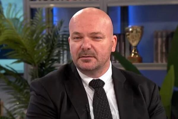 PUKOVNIK MILOVIĆ OTKRIO KO STOJI IZA MASOVNIH PALJENA U BEOGRADU! Nisu nikakvi KLINCI - ozbiljan PROBLEM ZA NAROD