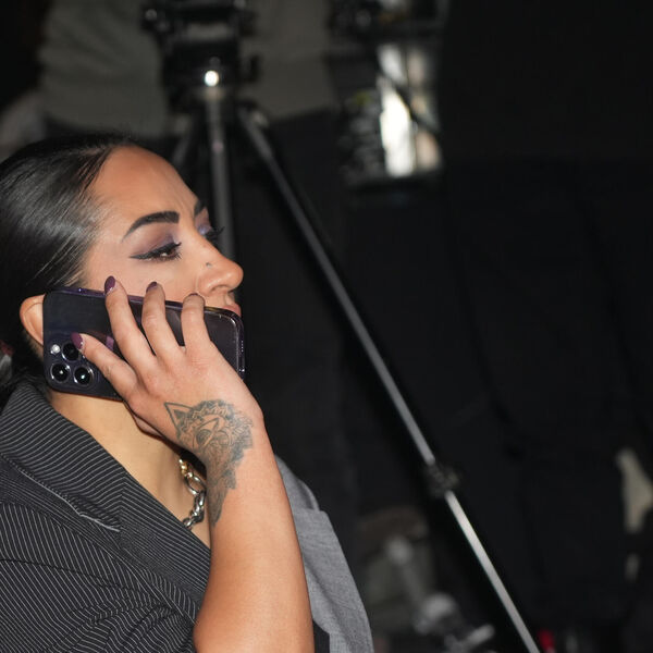 SRBI SE KRSTE KADA VIDE KOLIKO JE PLATILA ZA NASTUP NA RTS: Otkriveno koja organizacija stoji iza nje