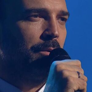 ŠTA ĆE OVAJ ČOVEK SINOĆ NA RTS-U? Njegova pojava sve bacila u rebus, a tek šta je URADIO PRED MILIONIMA