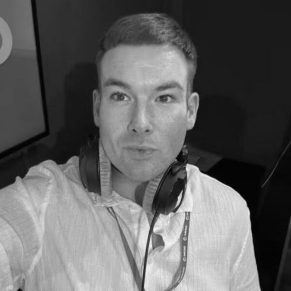 VEZAO GA I DAVIO ČITAVIH POLA SATA! Glumac UMRO u toku INTIMNOG ODNOSA! Detalji smrti lede krv