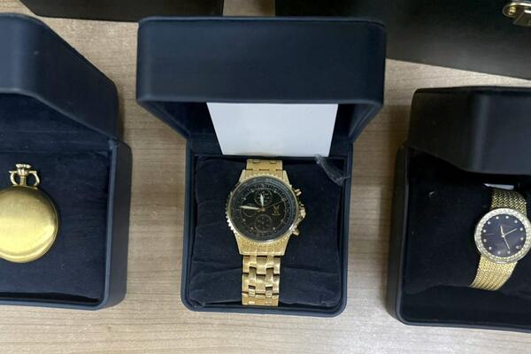 NEVEROVATNA ZAPLENA NA PREŠEVU: Nećete verovati šta je sve nađeno u AUTOMOBILU: Roba vredna 30.000 evra