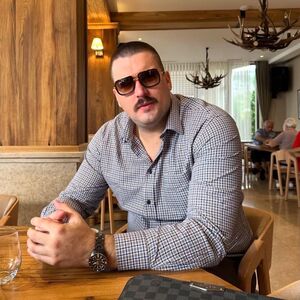 POLICIJA NA NOGAMA, TRAŽI SE DEJAN VUKSANOVIĆ! Napravio incident na pumpi u Beogradu, a DOSIJE MU KRCAT!