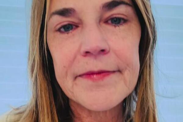 "MOŽDA JE VEĆ OTIŠLA GOSPODU I PLEŠE NA NEBU": Voditeljki nestala MAJKA! Evo koliku NOVČANU NAGRADU nudi