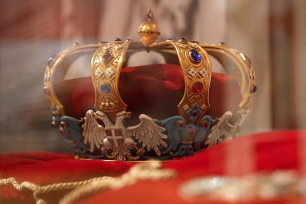 PREDMETI OD IZUZETNOG ZNAČAJA: Insignije kralja Petra I Karađorđevića