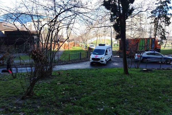 STRAVA I UŽAS U SURČINU! Kineskinja sa bandom upala u kuću sunarodniku, unakazila ga od batina, a onda novi šok