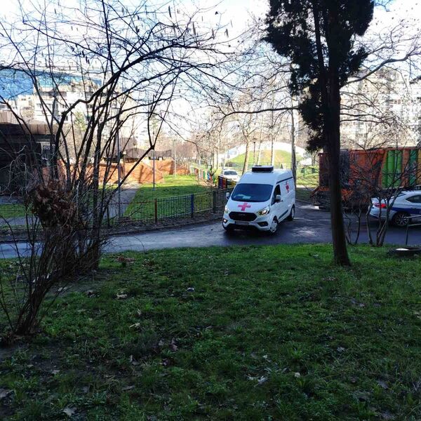 "DOBILA SAM BATINE, MAMA! IMAM SNIMAK, SVI GLEDAJU": Ispovest majke brutalno pretučene devojčice (12) u Požarevcu!