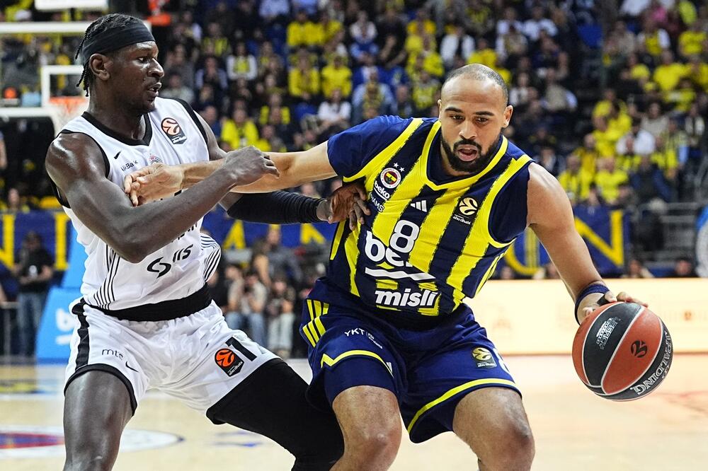 Hrabri Partizan pao posle drame u Istanbulu: Crno-beli pružili snažan otpor lideru Evrolige!