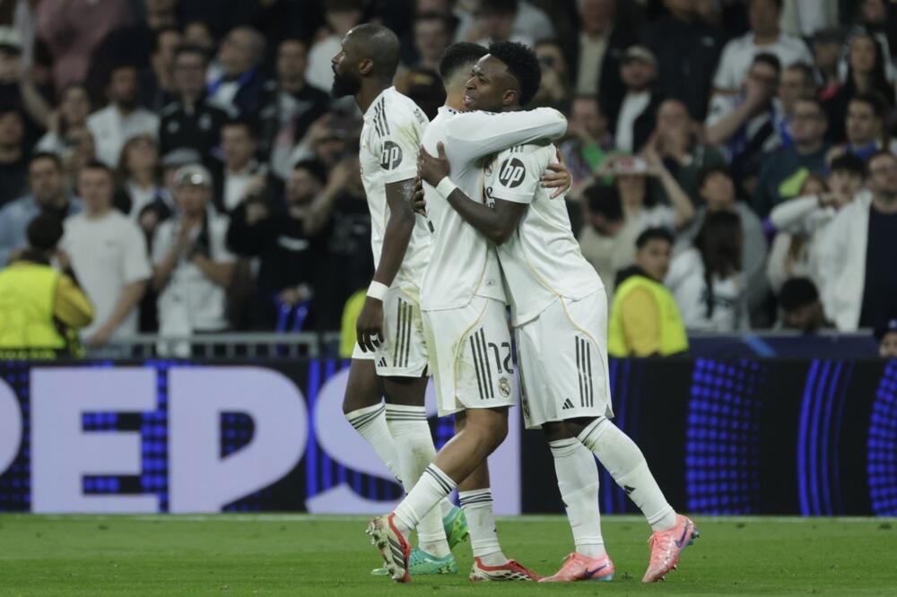 Real Madrid i PSŽ morali da se namuče za osminu finala Lige šampiona!