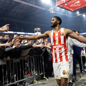 Batler zapalio internet: Najavio ostanak u Zvezdi?