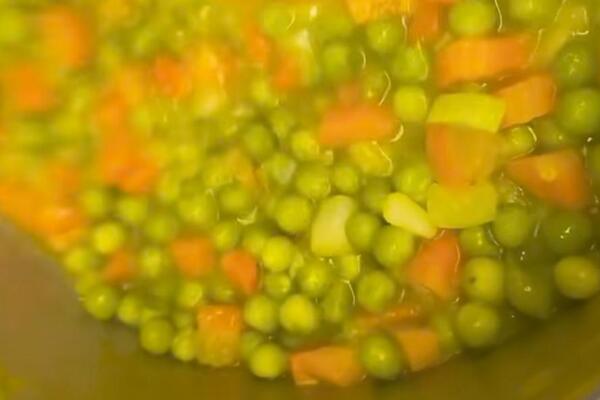 Ručak koji okuplja celu porodicu: Iskusna domaćica otkrila recept zlata vredan, ovo će obroku dati poseban šmek