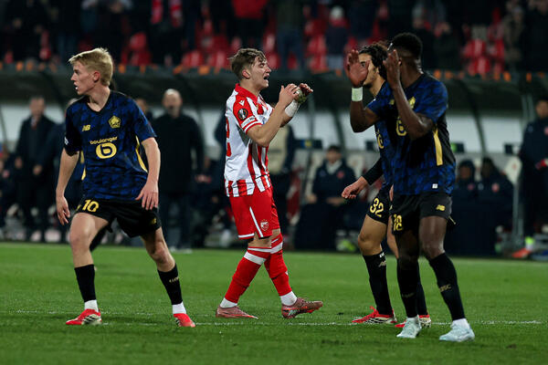 Kraj crveno-bele evropske bajke: Lil posle produžetaka eliminisao bezidejnu Zvezdu!