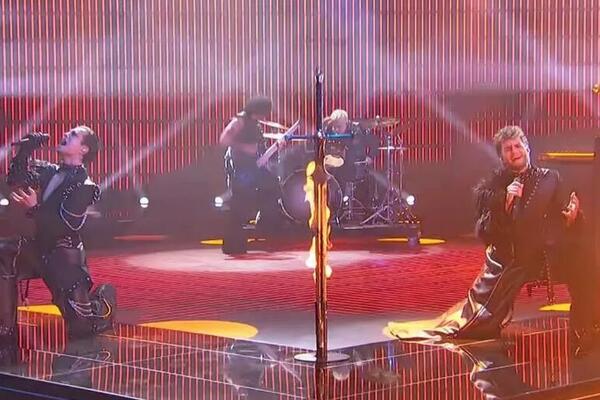 "TRANVESTITI I KRST KOJI GORI, SEKTAŠKI...": Srpkinja IZVREĐALA NA MRTVO IME program na RTS-u! Gori sve