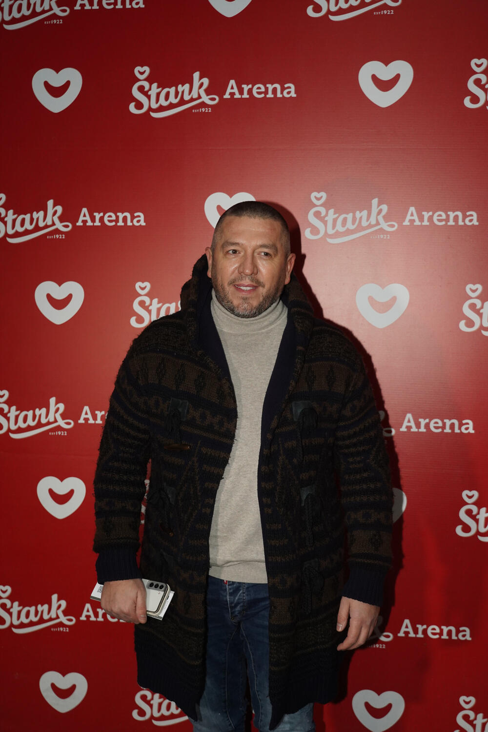 OVAJ ČOVEK JE ODBIO POZAMAŠNU SUMU DA UĐE U RIJALITI! Javila mu se POZNATA DAMA - usledio šok odgovor