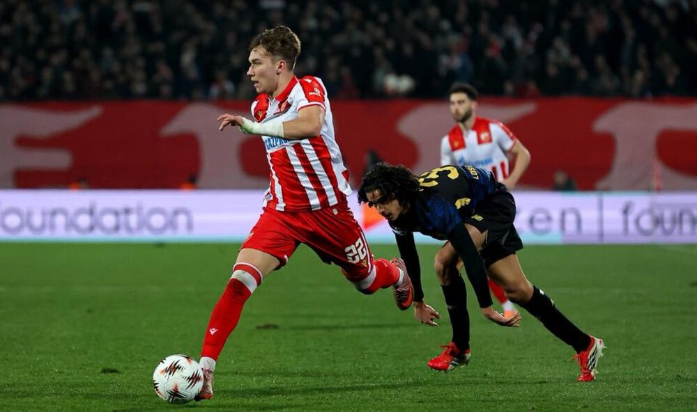 Vasilije Kostov na utakmici Crvene zvezde i Lila u revanšu osmine finala Lige Evrope u sezoni 2025/26