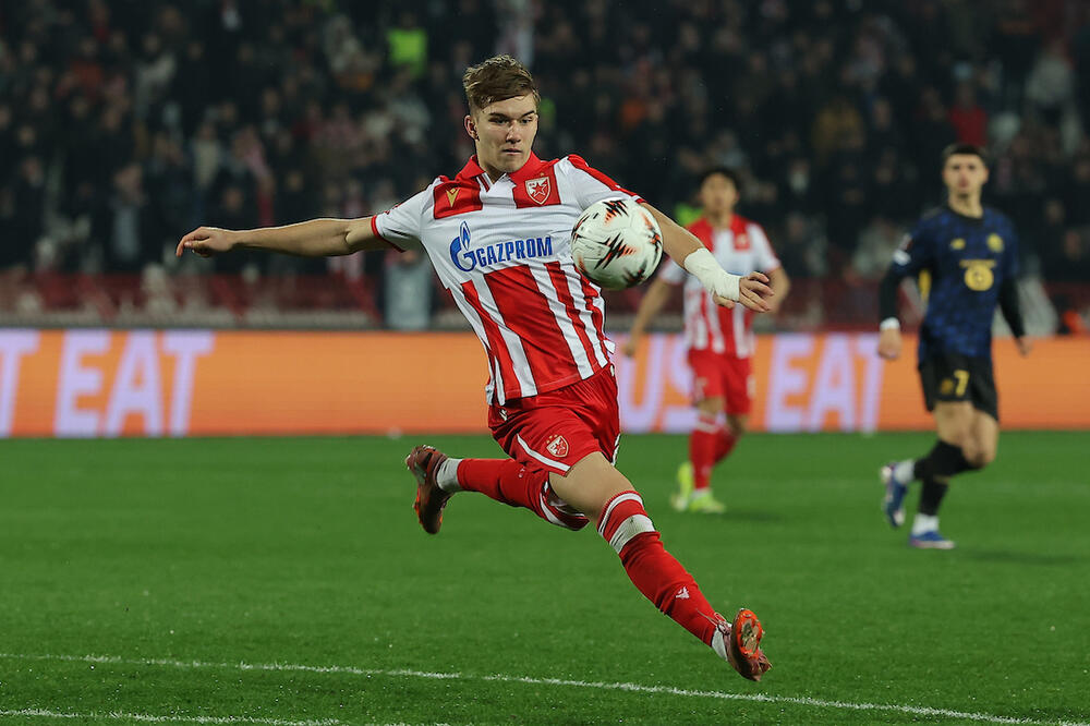 Skauti još dva italijanska velikana gledali Vasilija Kostova protiv Lila - Inter čeka ogromna borba za potpis