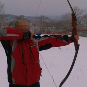 Ovo je ubica iz Jaručjaka kod Kraljeva! Samostrelom ubio suprugu, napao majku, pa sebi presudio lovačkom puškom!