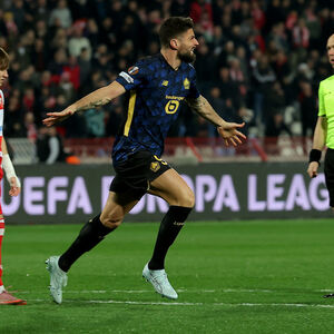 Olivije Žiru srušio Crvenu zvezdu, ali je oduševio Delije kada je spomenuo Darka Pančeva (Video)