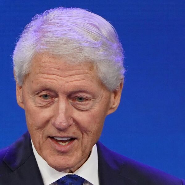 "UVEK JE VOLEO..." Sav blud i razvrat Bila Klintona, NEOPISIVE GADOSTI ISPLIVALE JAVNO! Ova FOTOGRAFIJA ZGRAŽAVA!